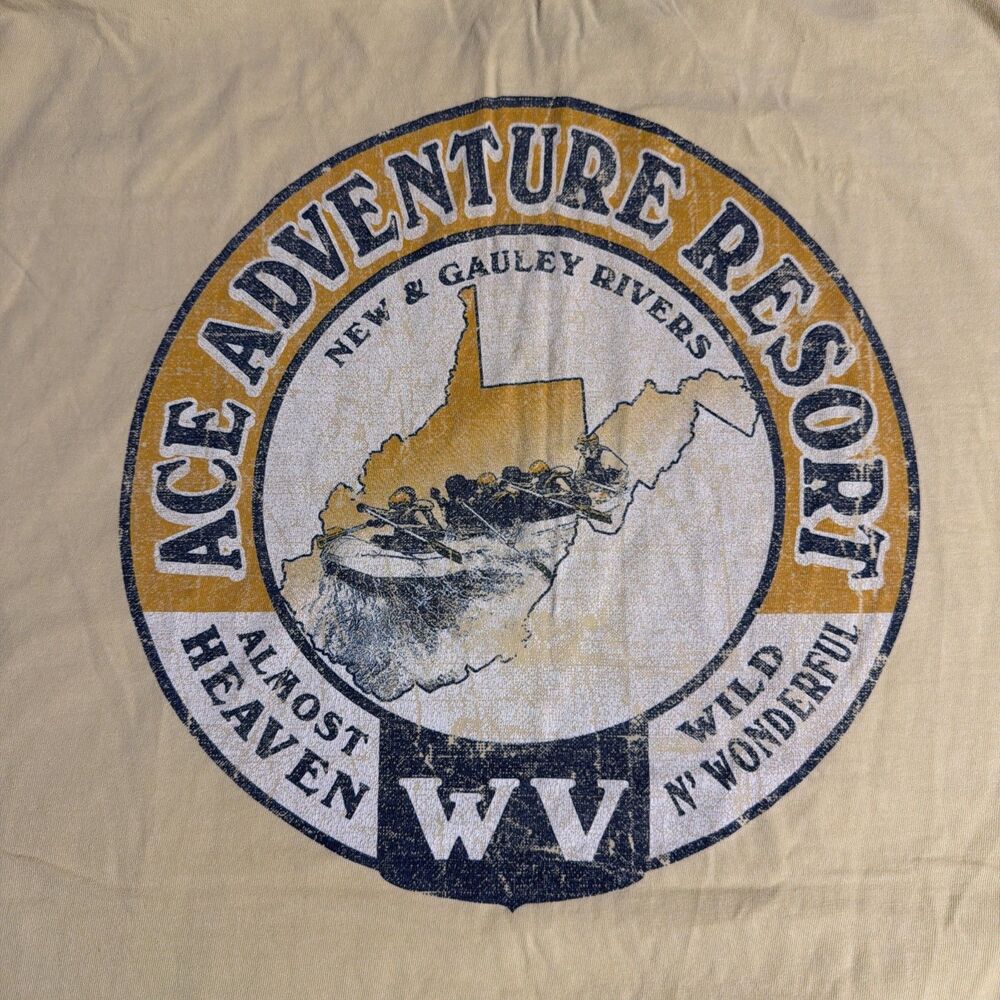 Ace Adventure Resort West Virginia Graphic T-Shirt Mens Size XL Yellow Pullover